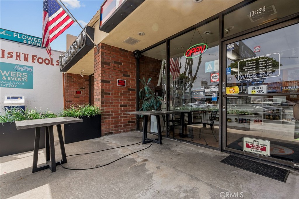 17826 Chatsworth Street Property Photo 4