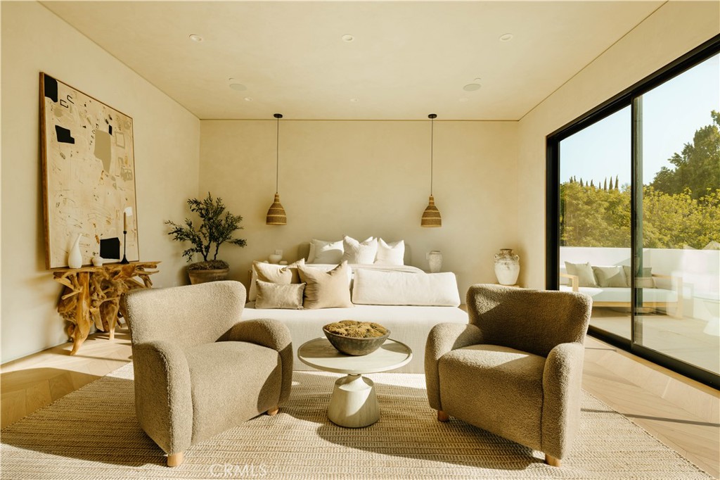 5461 Bothwell Road Property Photo 29