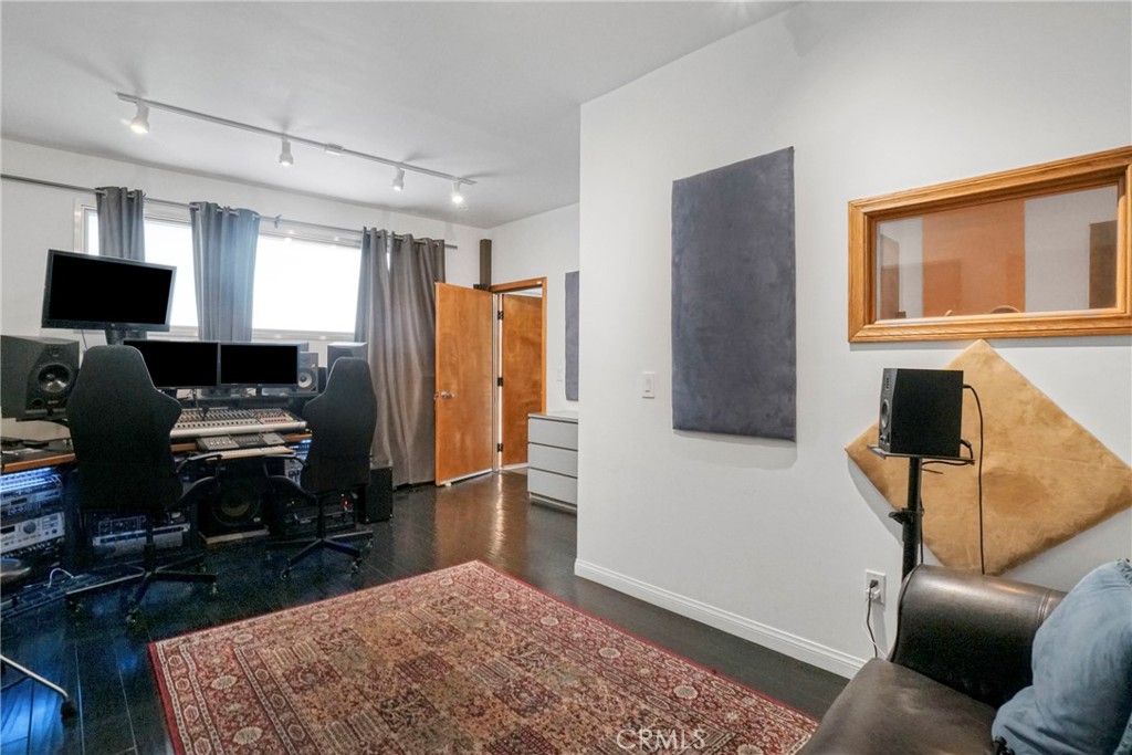 3839 Davana Road Property Photo 9