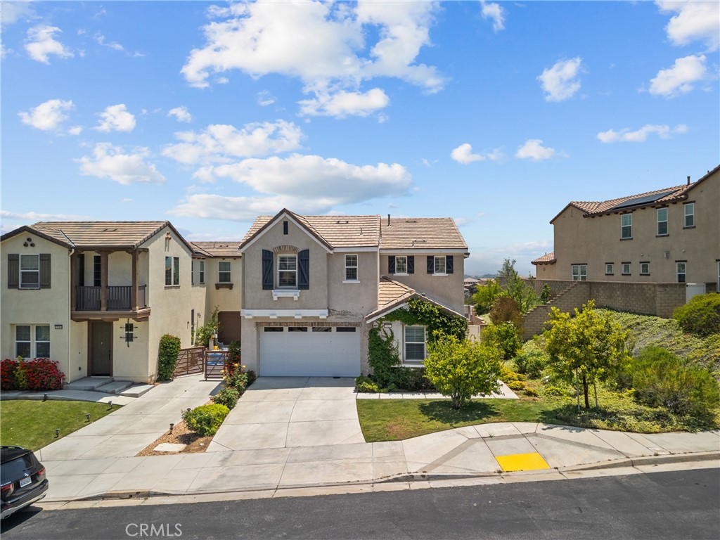 28992 N West Hills Drive Property Photo 1