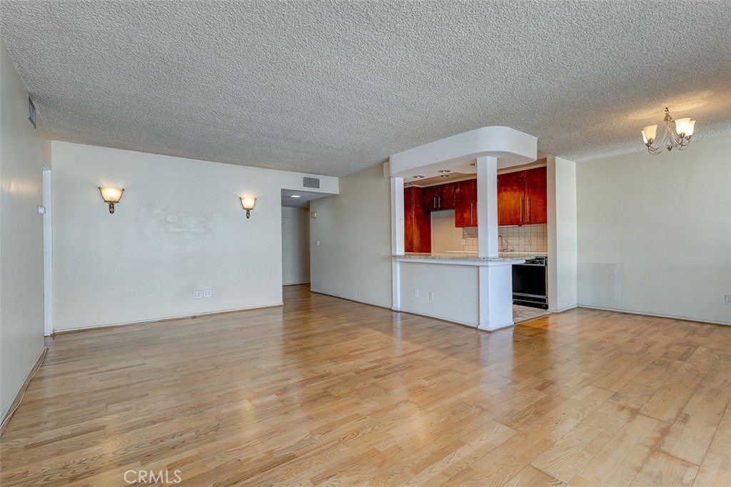 5454 Zelzah Avenue 215 Property Photo 8