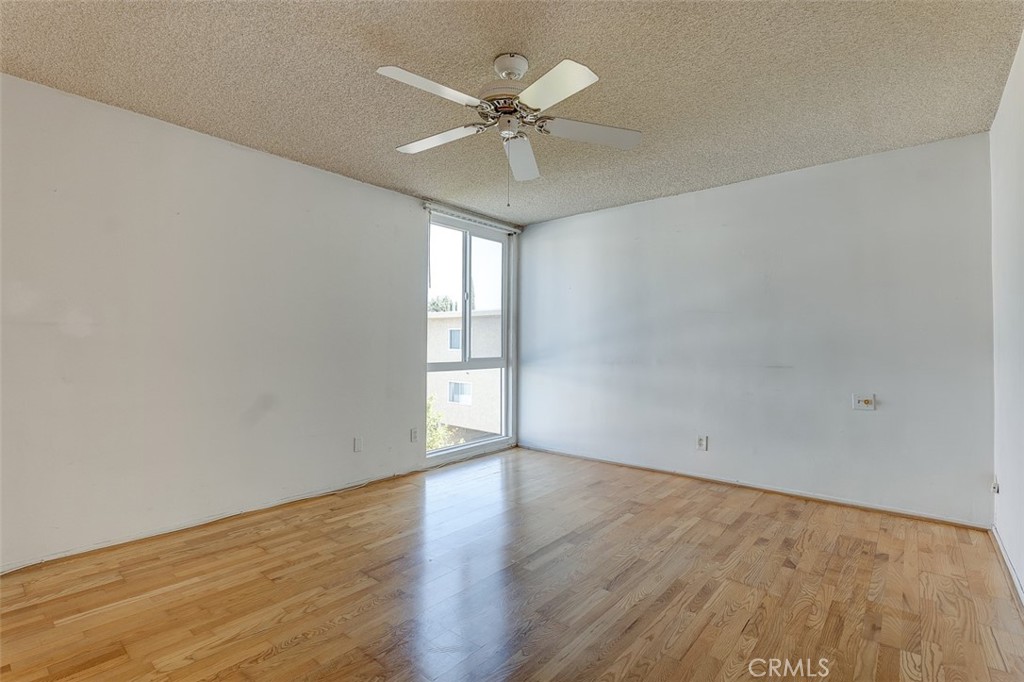 5454 Zelzah Avenue 215 Property Photo 10