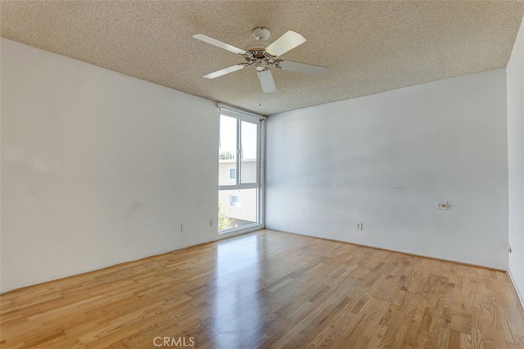 5454 Zelzah Avenue 215 Property Photo 14