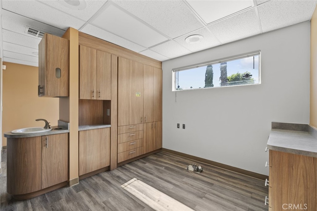 8719 Woodley Avenue Property Photo 17