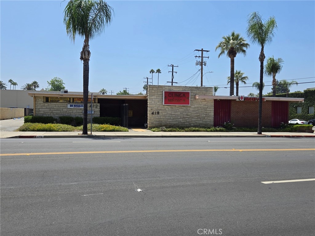 418 San Fernando Mission Boulevard Property Photo 1