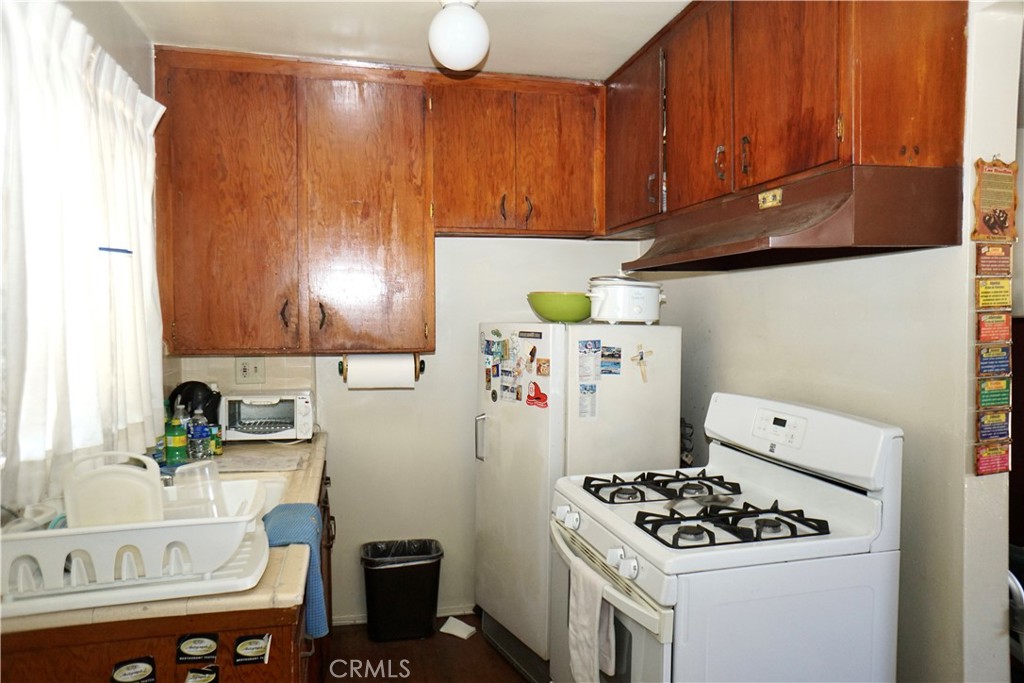 1250 Gordon Street Property Photo 7
