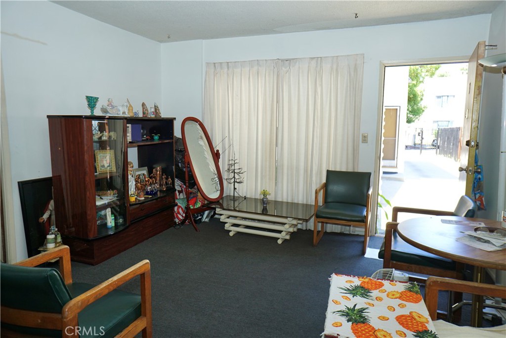 1250 Gordon Street Property Photo 8