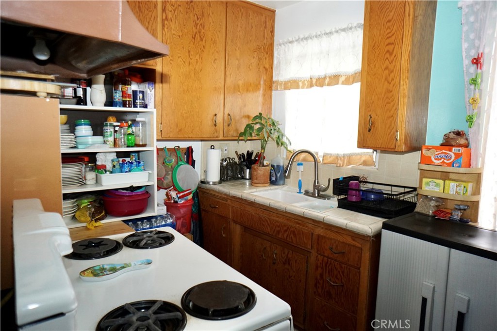 1250 Gordon Street Property Photo 12