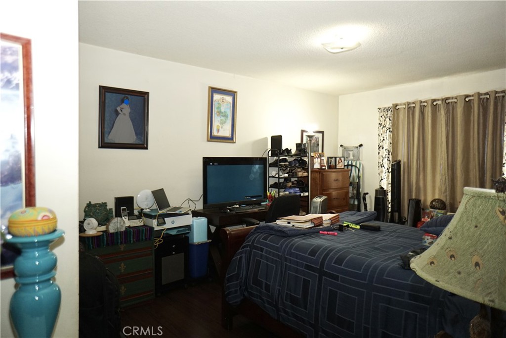 1250 Gordon Street Property Photo 17