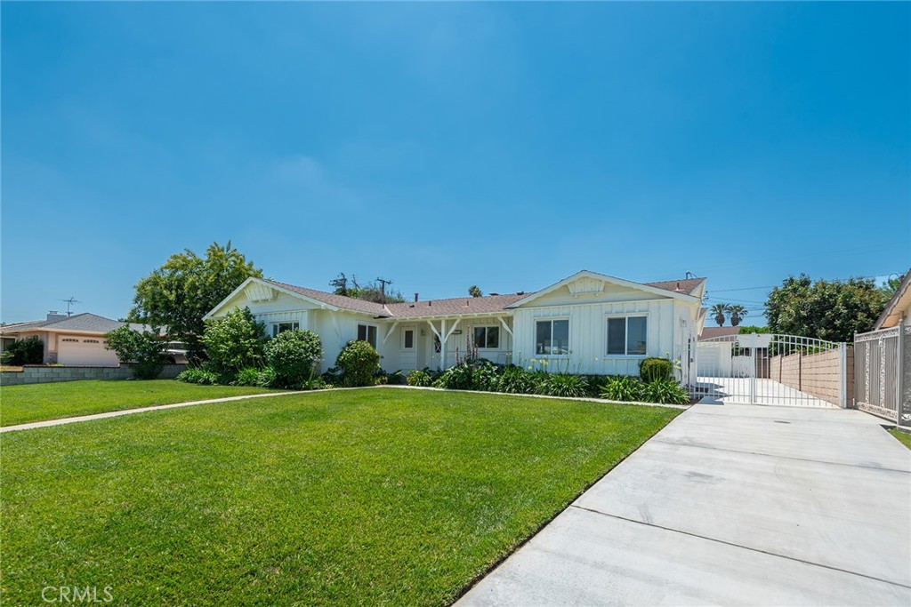 2116 E Thackery Street Property Photo 1