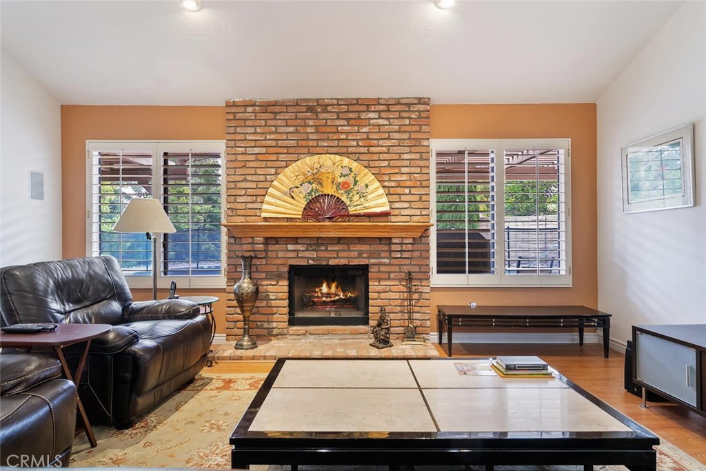 11921 Calle Vista Court Property Photo 4
