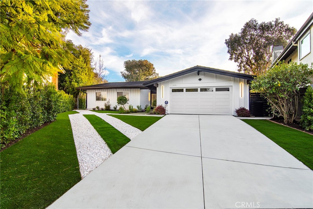 19291 Berclair Lane Property Photo 1