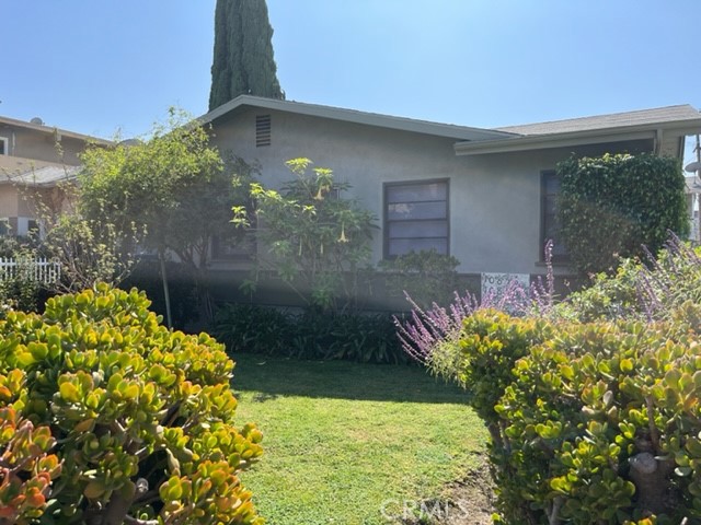 10856 Camarillo Street Property Photo 1