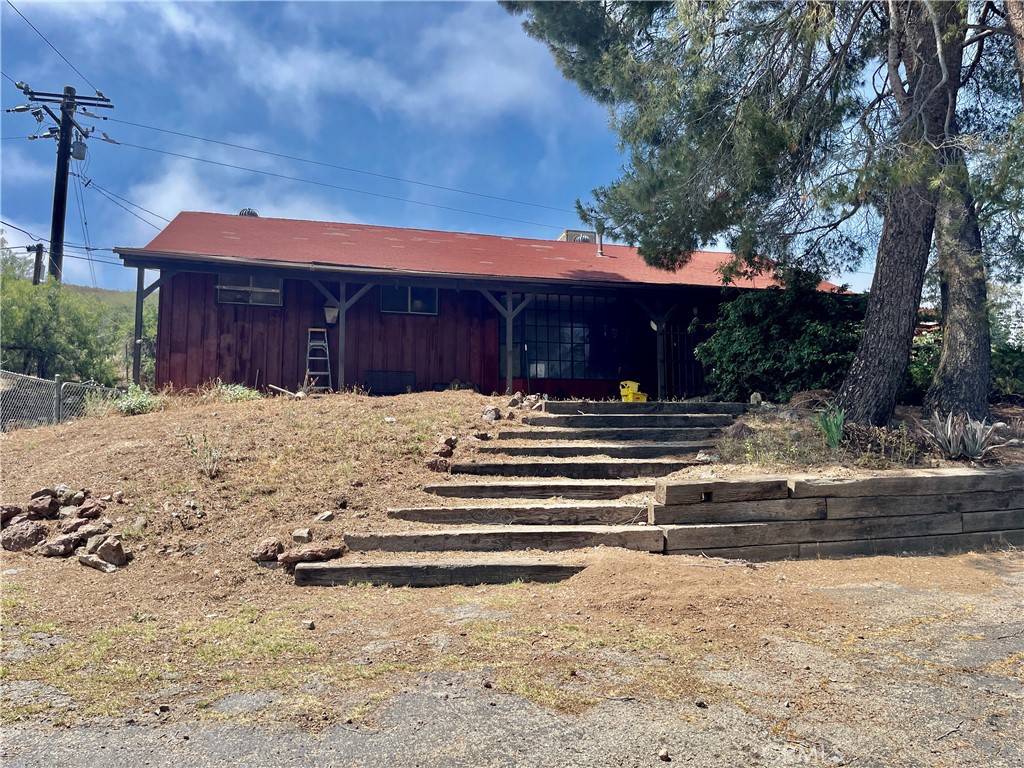 32401 Barber Road Property Photo 1