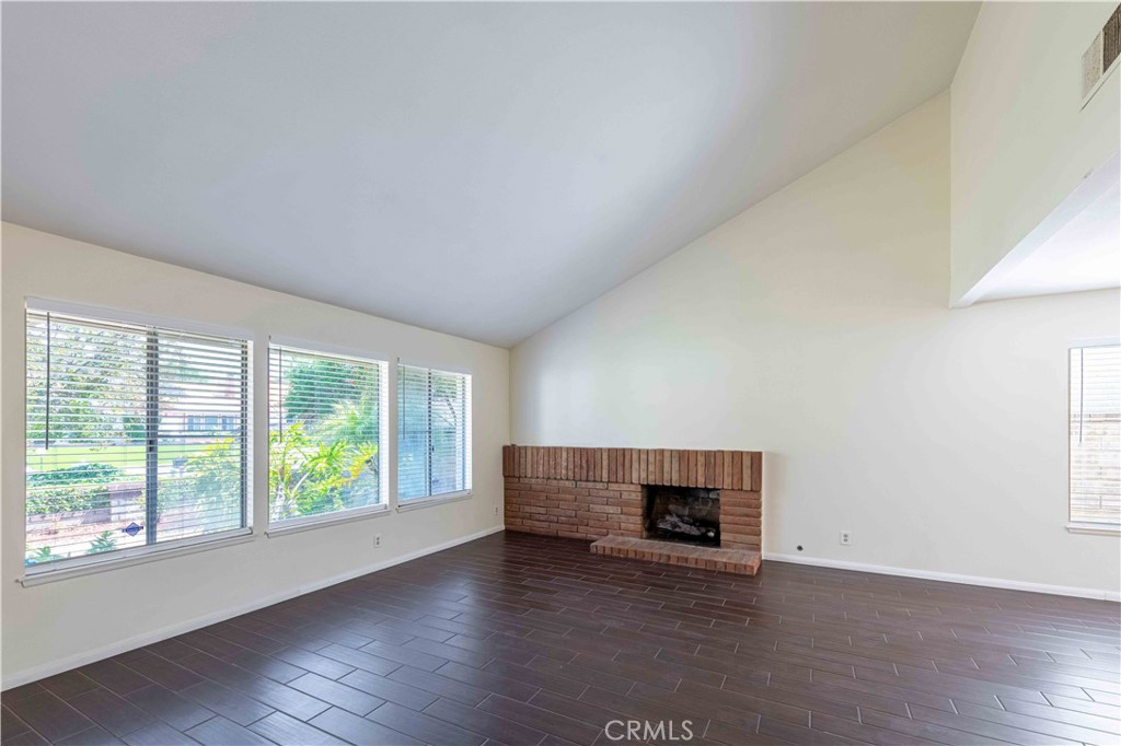28752 Pisces Street Property Photo 6