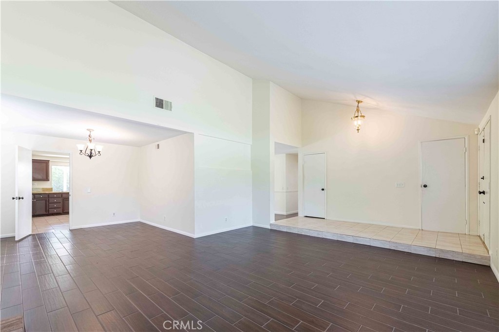 28752 Pisces Street Property Photo 7