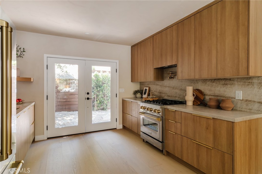 1915 N Avenue 52 Property Photo 12