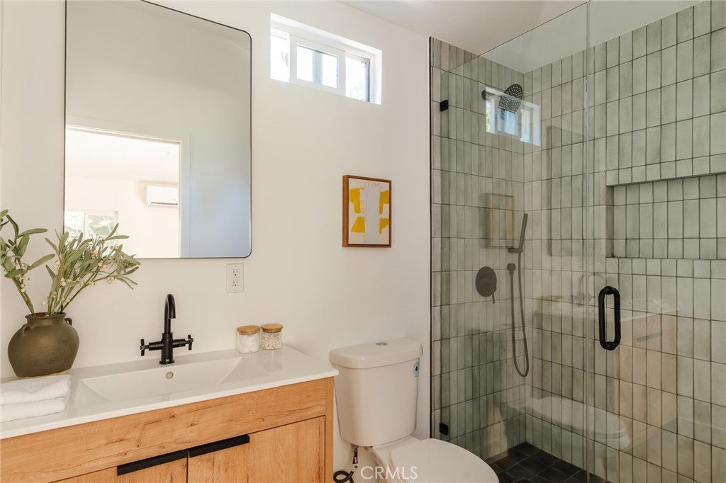 1915 N Avenue 52 Property Photo 30