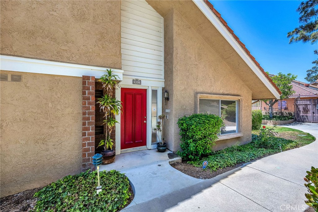 335 Sprucewood Avenue Property Photo 1