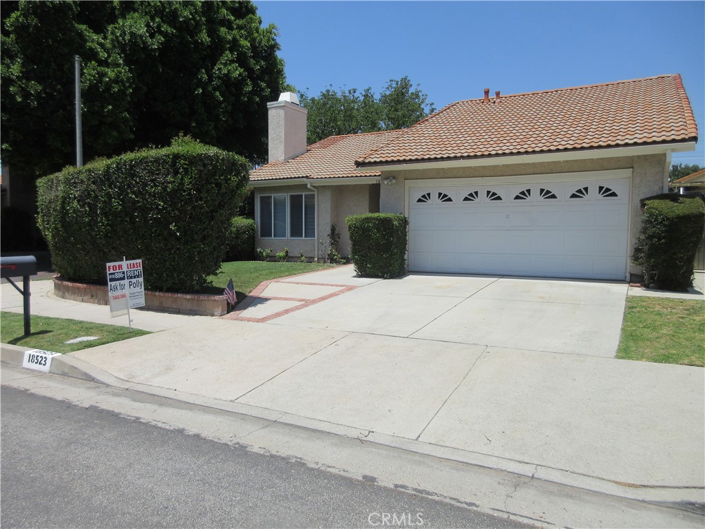 18523 Kinzie Street Property Photo 1