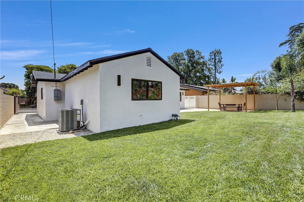 6445 Neddy Avenue Property Photo 25