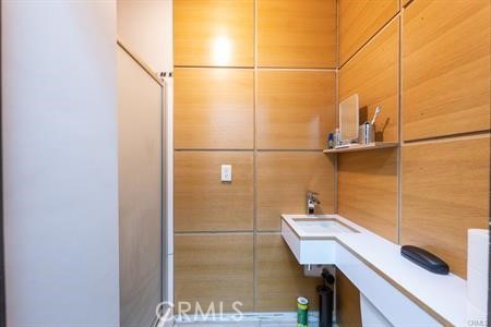 3025 Edgehill Drive Property Photo 17