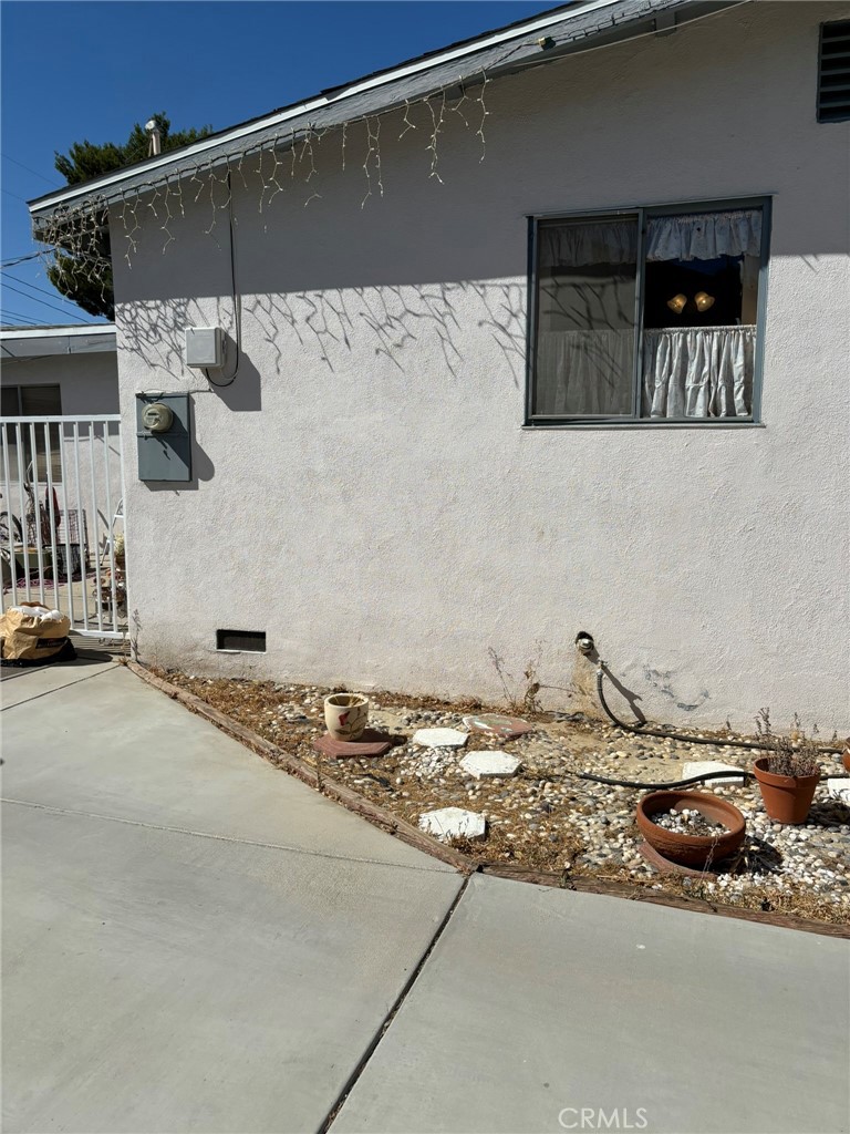 45417 11th Street W Property Photo 2