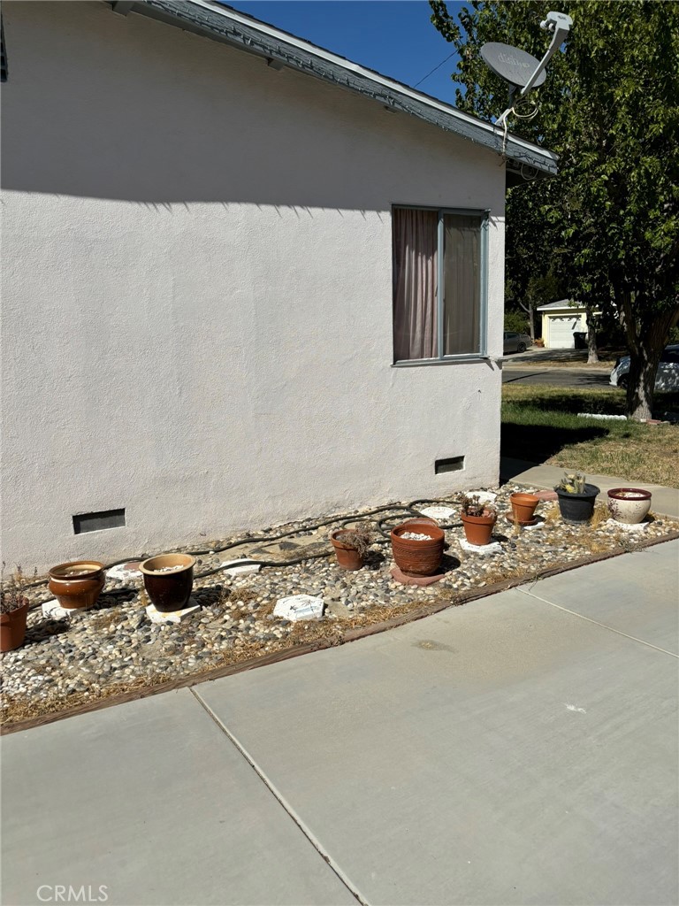 45417 11th Street W Property Photo 3