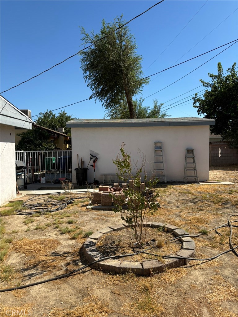 45417 11th Street W Property Photo 4