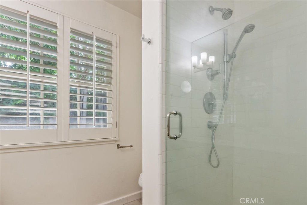 12744 Sarah Street Property Photo 21
