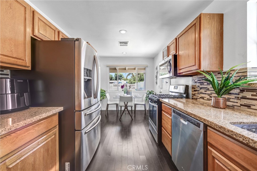 17106 Donmetz Street Property Photo 3