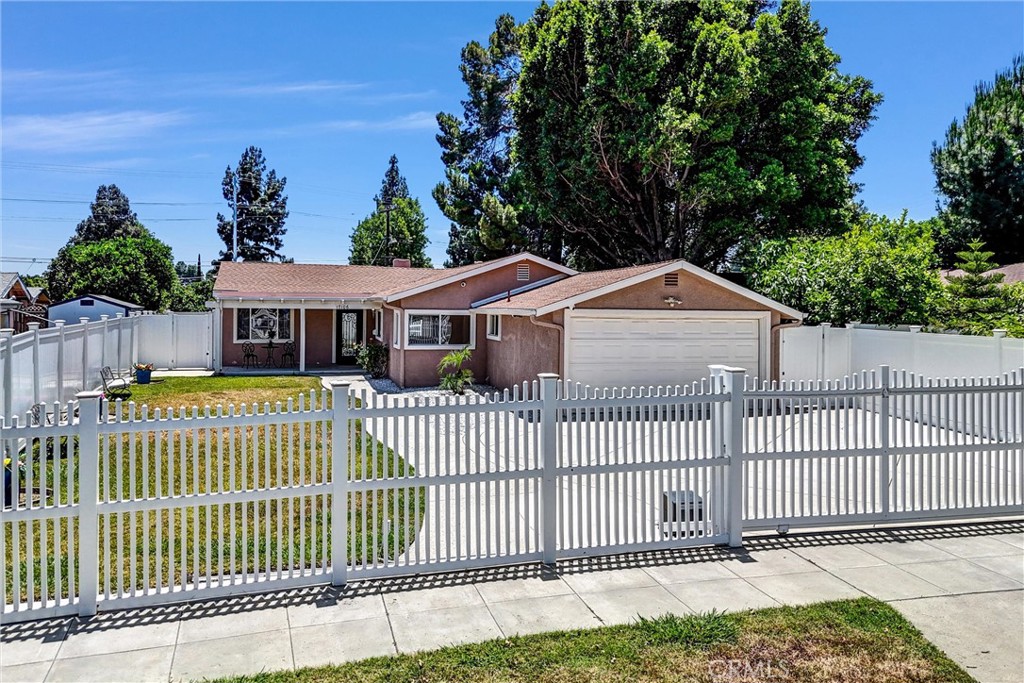 17106 Donmetz Street Property Photo 14