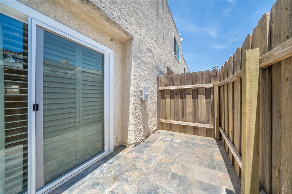 14947 Dickens Street 3 Property Photo 17