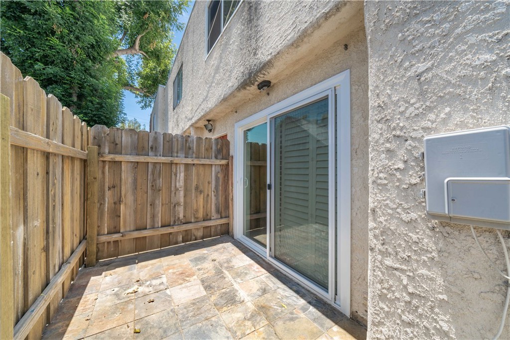 14947 Dickens Street 3 Property Photo 18