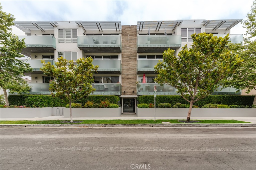 12045 Guerin Street Ph4 Property Photo 1