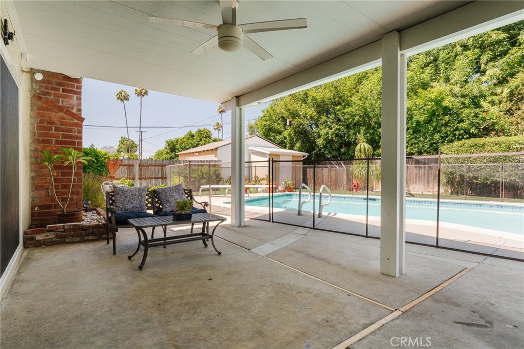 10217 Amestoy Avenue Property Photo 20