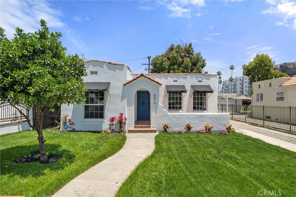 6616 Vesper Avenue Property Photo 1