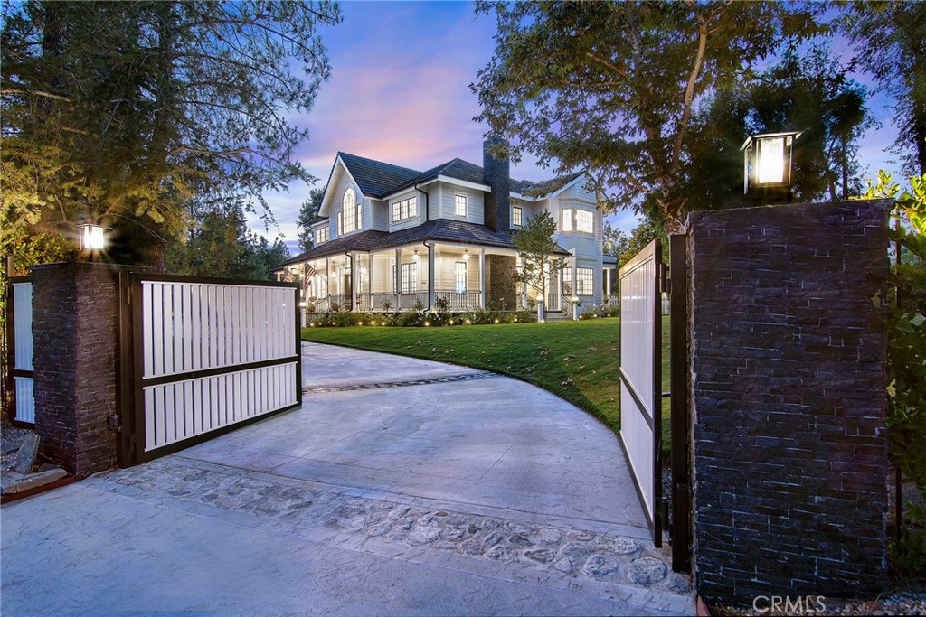 28845 Countryside Drive Property Photo 1