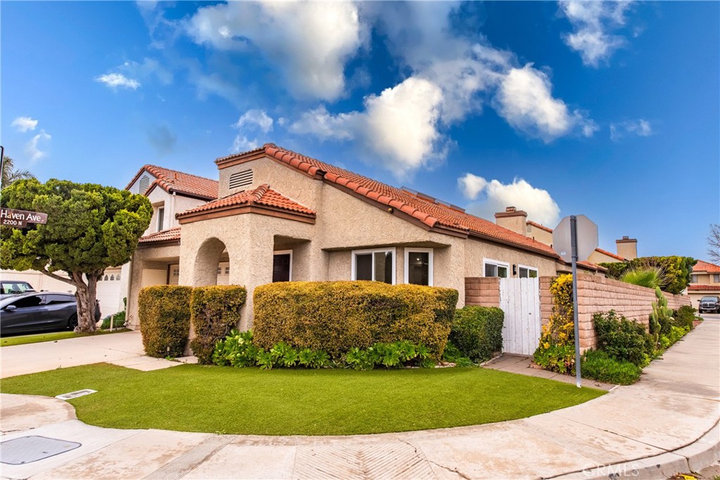 5279 Rainwood Street Property Photo 1