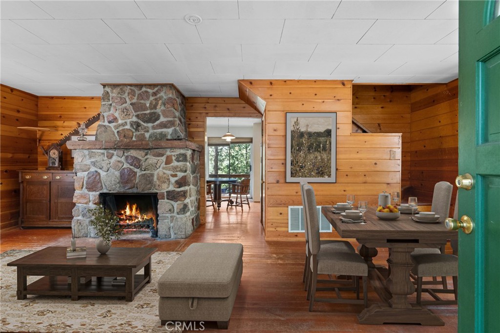 26251 Alpine Lane Property Photo 1