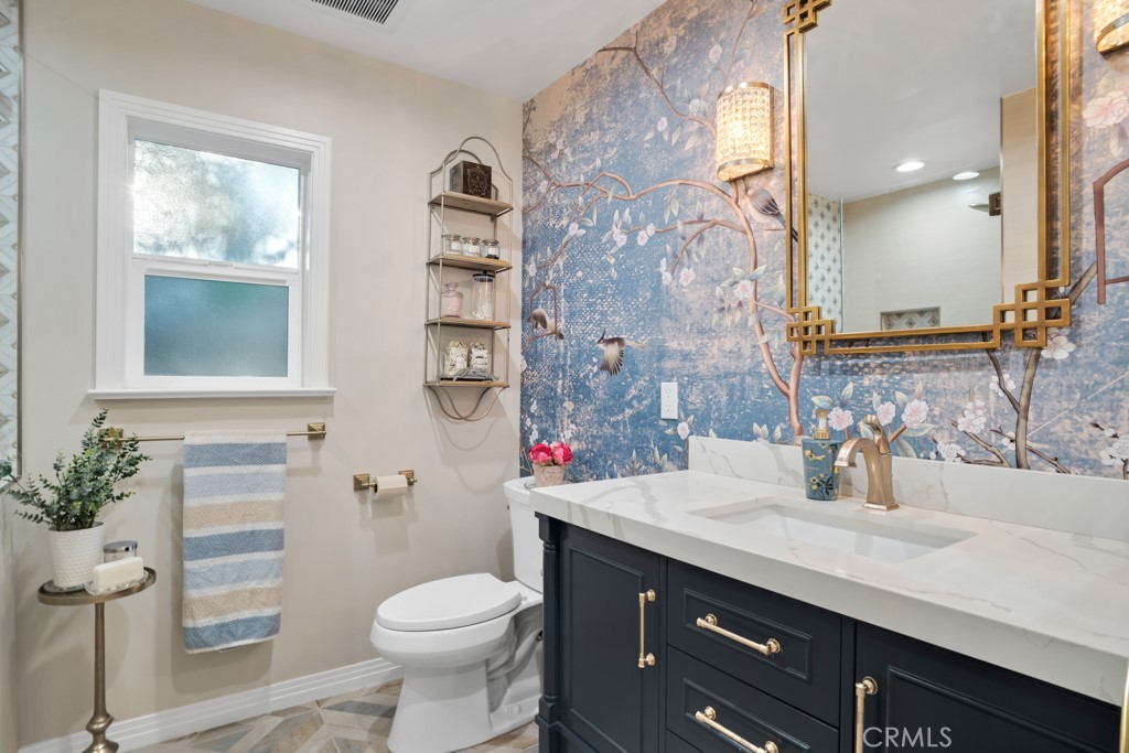 24630 Kittridge Street Property Photo 14