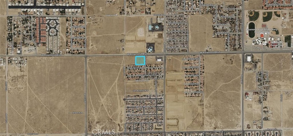 1 Rosamond Boulevard Property Photo 8