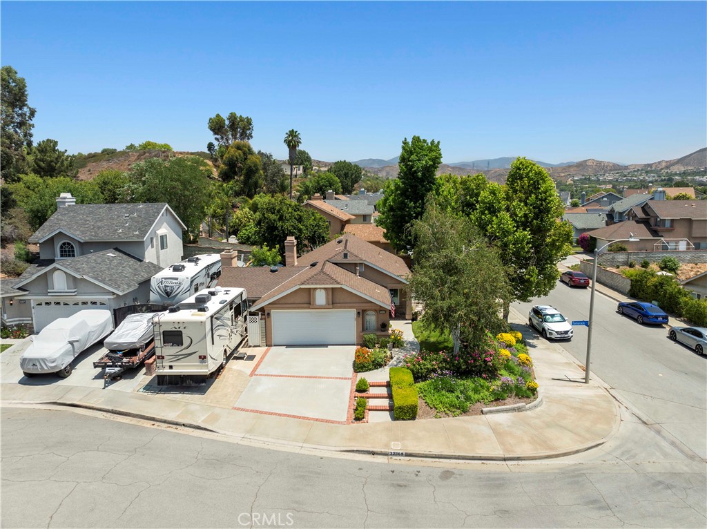 22865 Tamarack Lane Property Photo 1