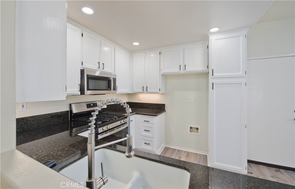 25773 Perlman Place G Property Photo 8