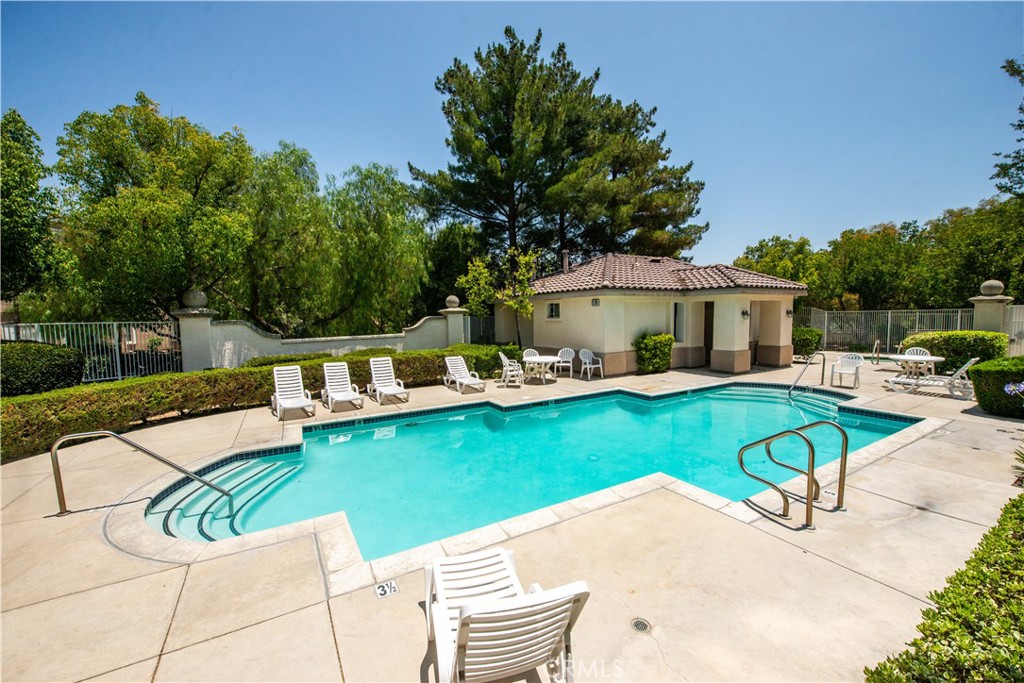 25773 Perlman Place G Property Photo 18