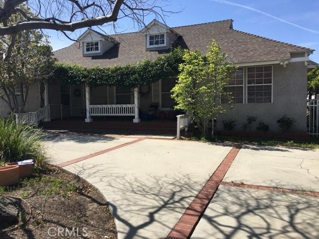 5827 Corbin Avenue Property Photo 1