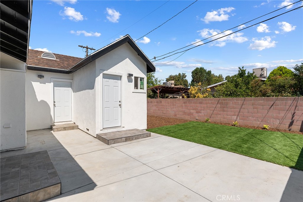22723 Leonora Drive Property Photo 32