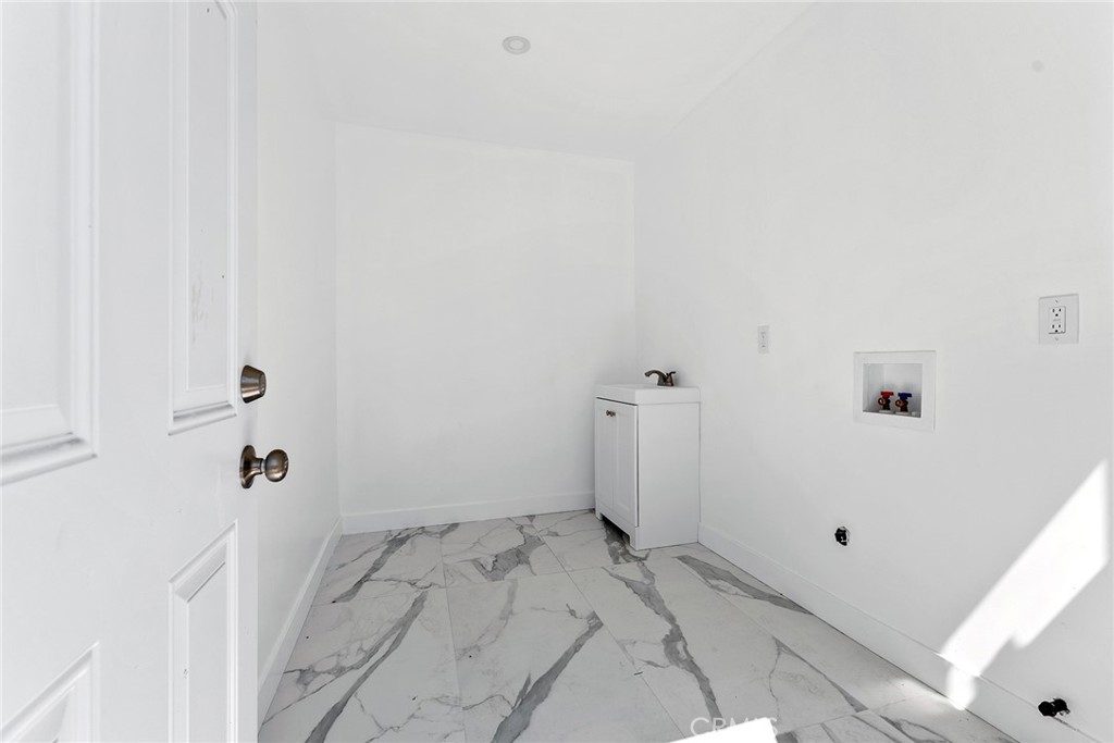 22723 Leonora Drive Property Photo 33