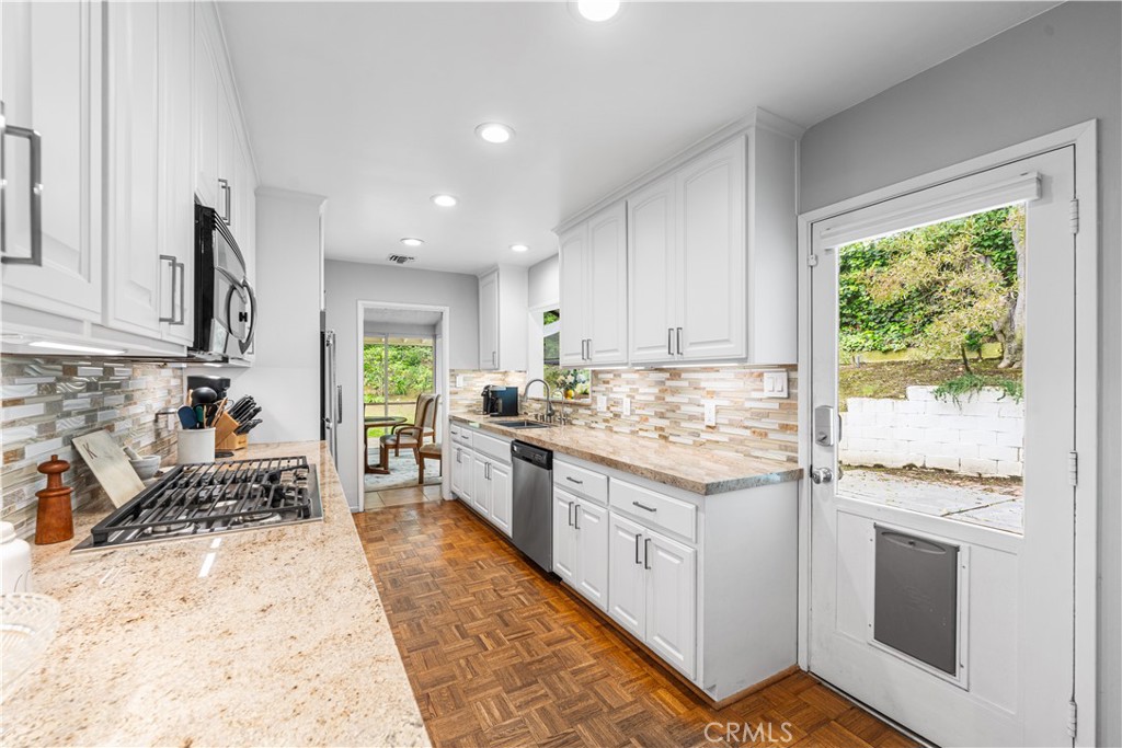 3624 Loadstone Drive Property Photo 10