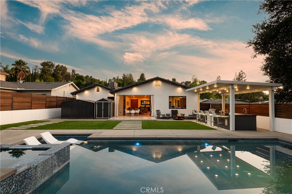 21641 Mulholland Drive Property Photo 1
